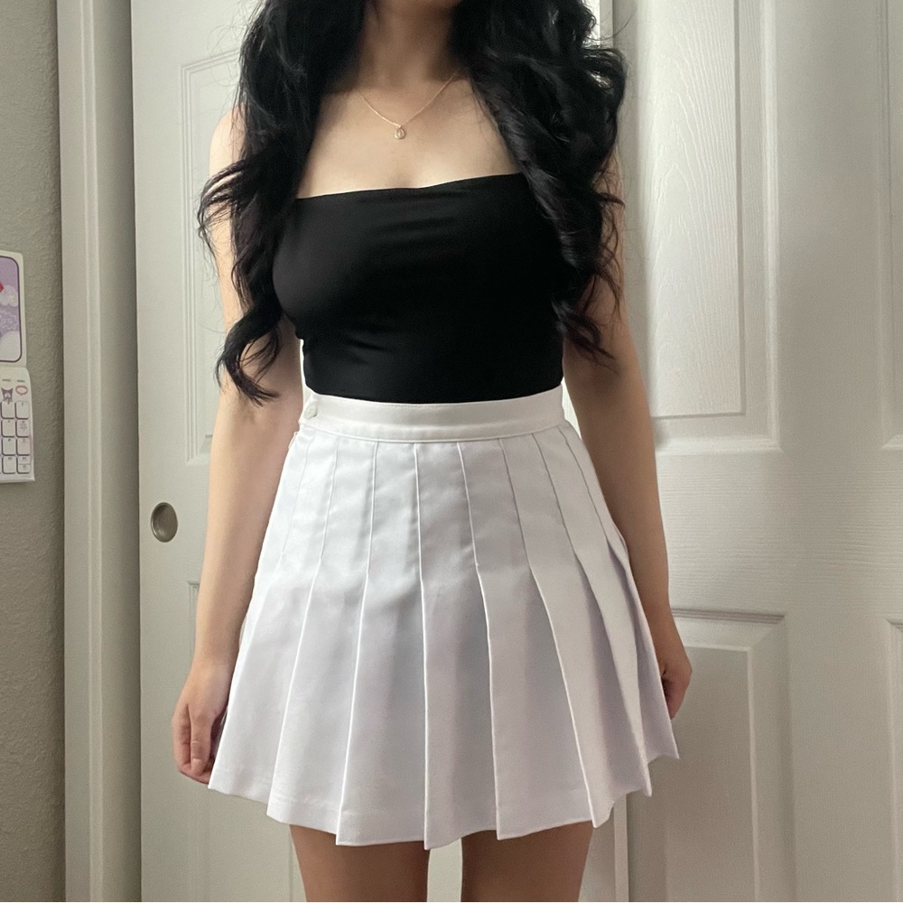 American apparel white pleated skirt